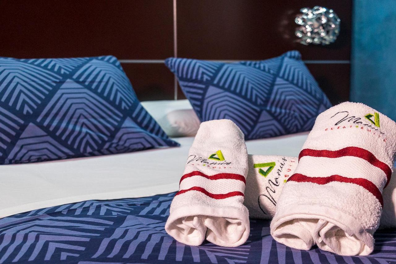 Manu'S Guest Suite Козенца Экстерьер фото