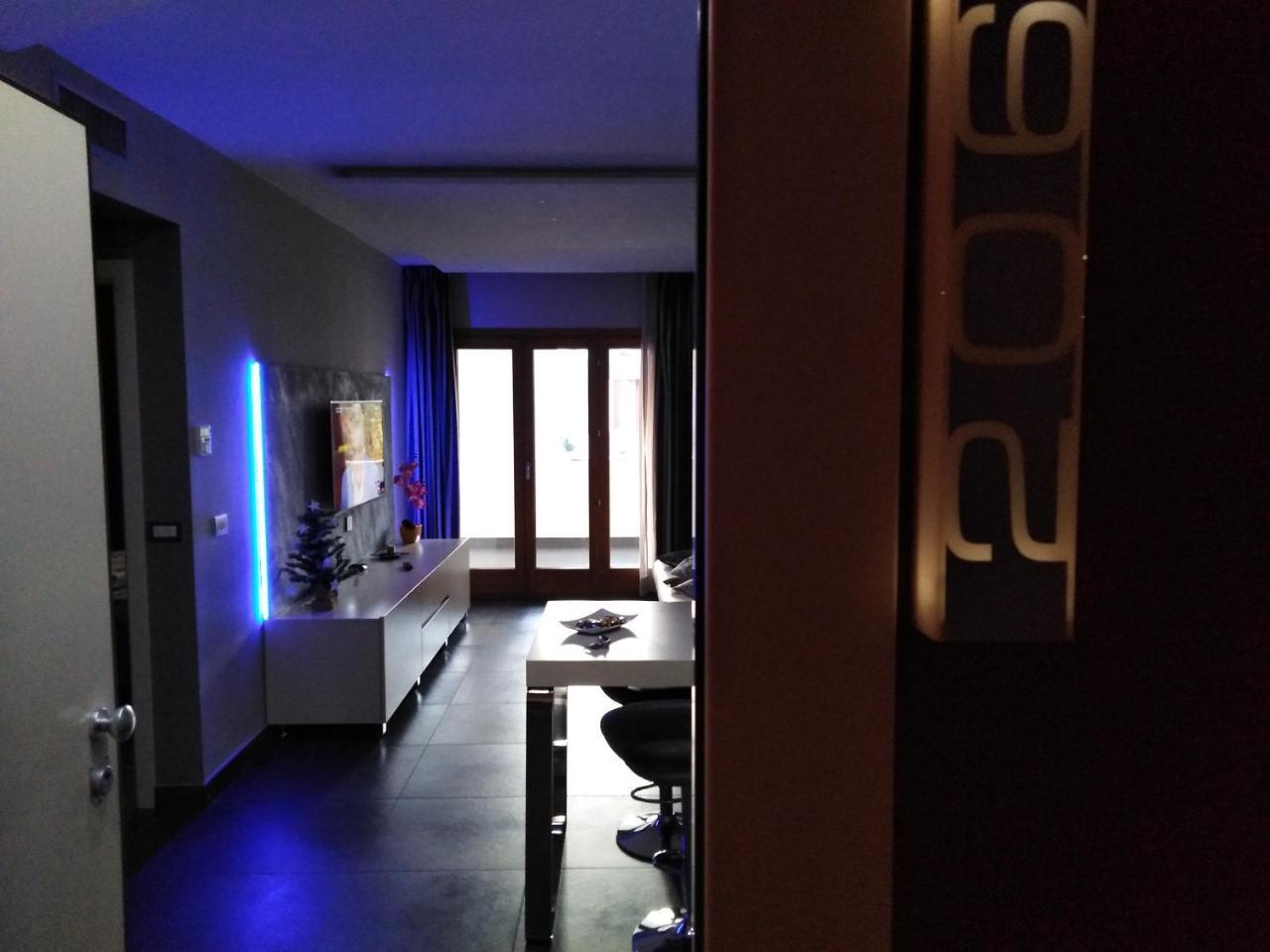 Manu'S Guest Suite Козенца Экстерьер фото
